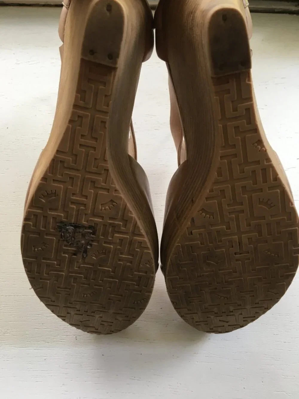 Elaine Turner Tan Leather 